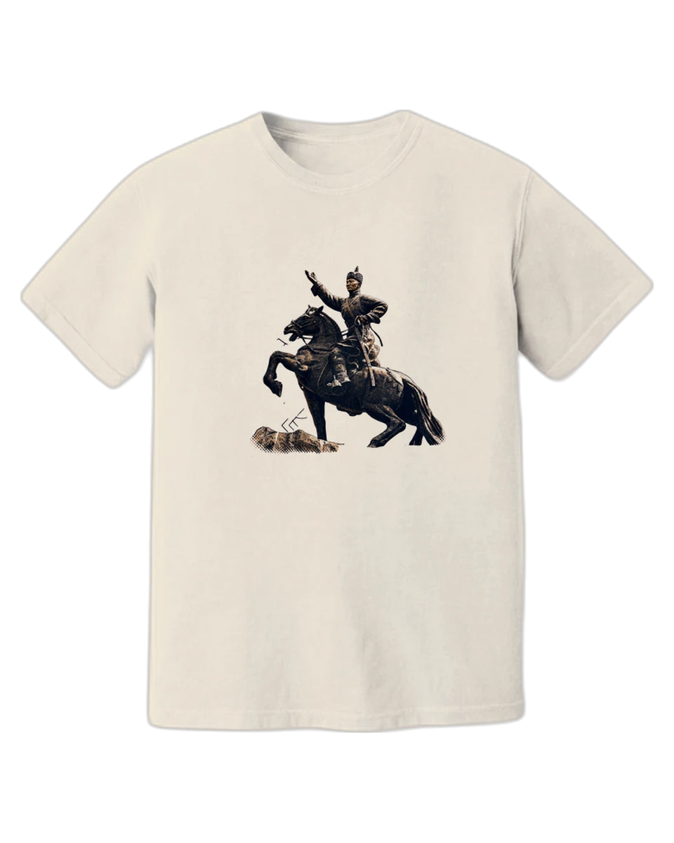 Sükhbaatar on the cream tee